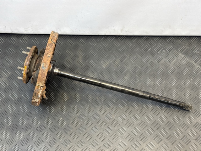 Приводи задніх коліс 3715A061 MITSUBISHI