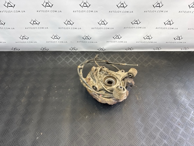 Цапфа поворотного кулака 3770A016 MITSUBISHI