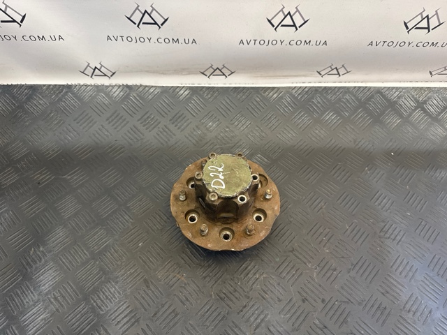Маточина (передня) 402020W093 NISSAN