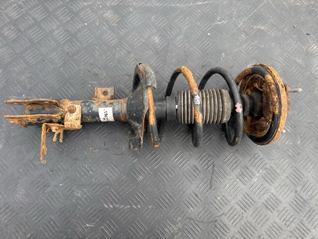 Стійка передня права 4060A066 MITSUBISHI