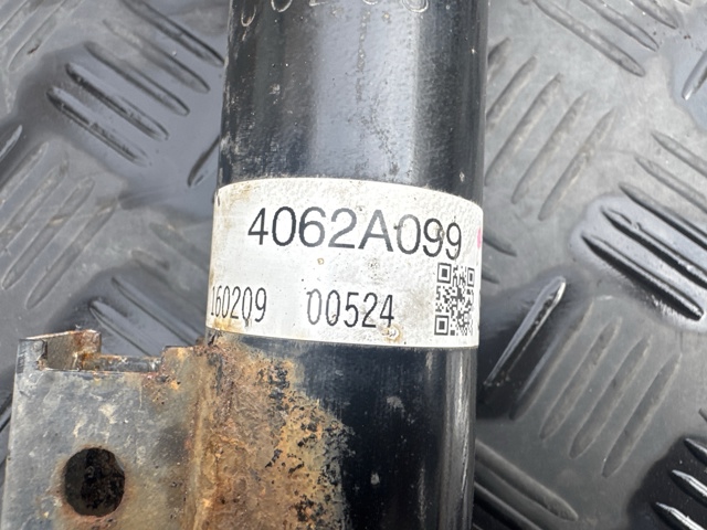 Стойка амортизатора передняя 4062A099 MITSUBISHI