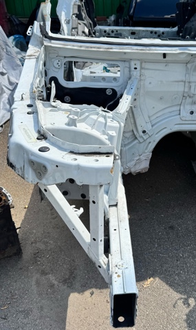 Лонжерон рами передній правий 41007417572 BMW