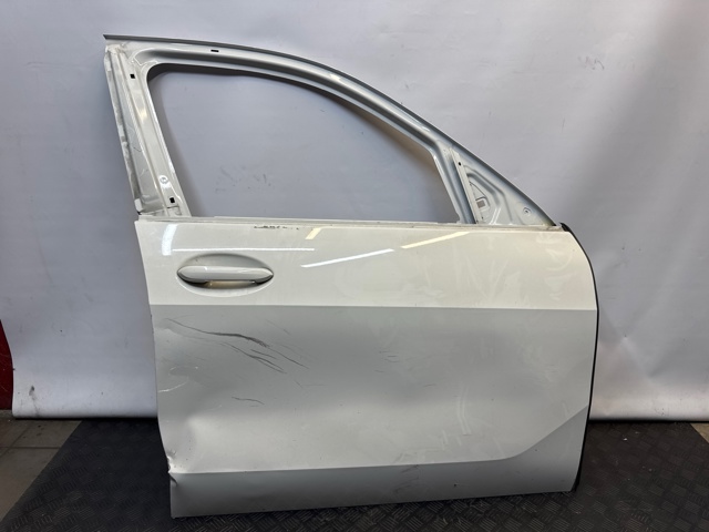 Дверка передня права 41518738552 BMW