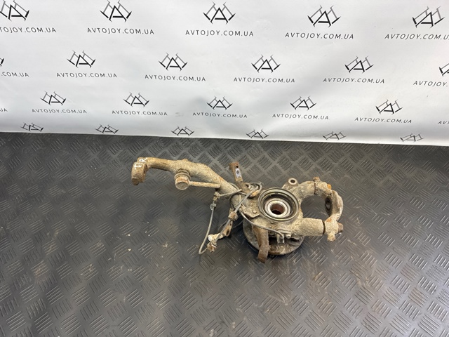 Цапфа передні праві 432110K030 TOYOTA