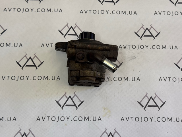 Насос кермового управління 443100K040 TOYOTA