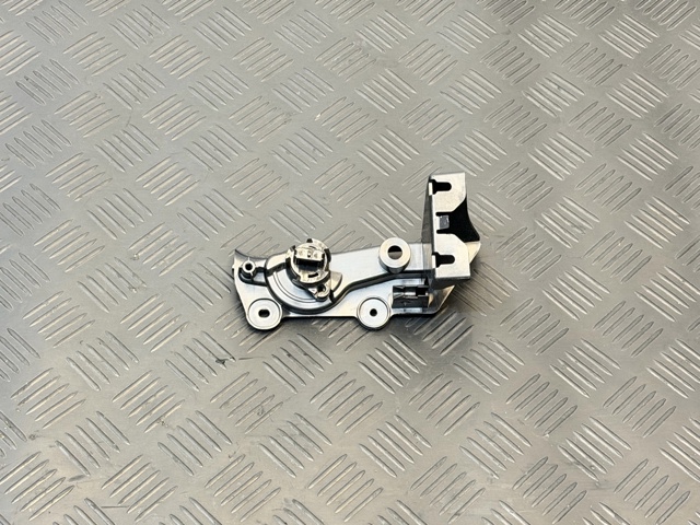 Кронштейн ручки відкривання капота 51437434345 BMW
