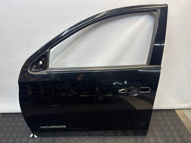 Двері кабіни 5700B793 MITSUBISHI