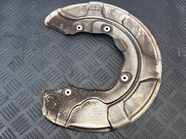 Захист гальмівного диска заднього, лівого 6861801 BMW