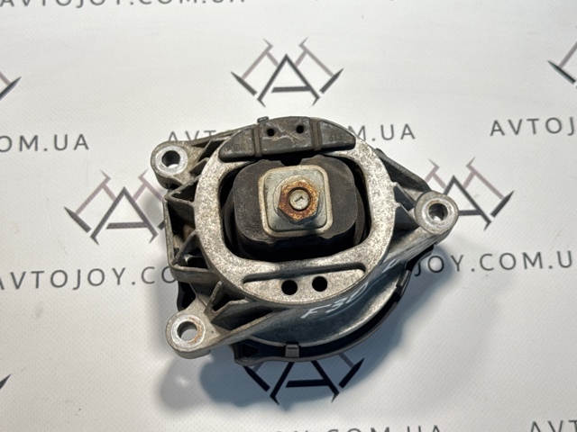 Ліва подушка двигуна 6863821 BMW