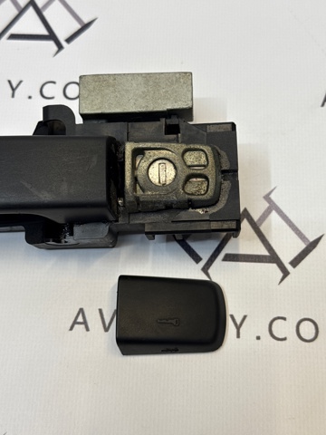 Ручка передньої двері зовнішня 80640EB100 NISSAN