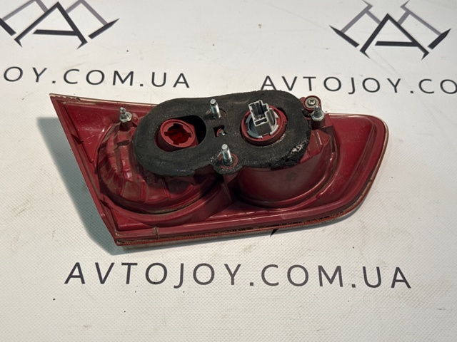 Фара задня права внутрішня 8330A112 MITSUBISHI