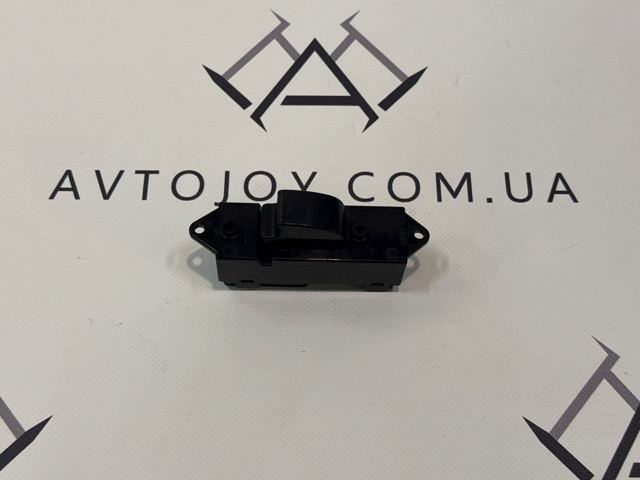 Кнопки переднього правого склопід'ємника 8608A065 MITSUBISHI