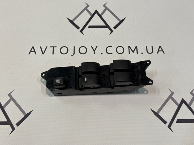 Кнопки переднього лівого склопід'ємника 8608A104 MITSUBISHI