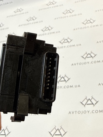Перемикач підрульовий, правий 8612A014 MITSUBISHI