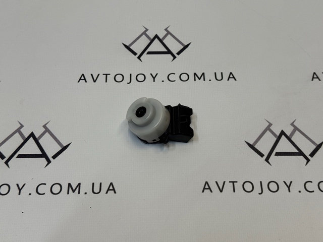 Контактна група замка запалювання MB903639 MITSUBISHI
