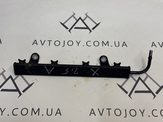 Рампа форсунок системи упорскування палива MN143973 MITSUBISHI