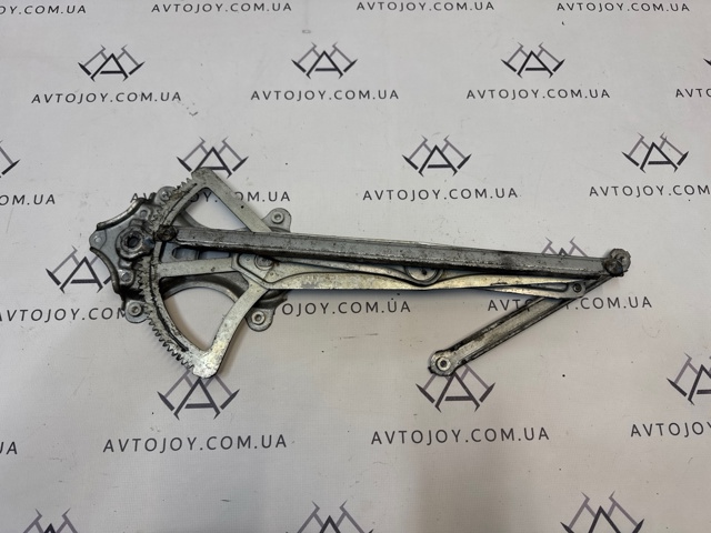 Склопідйомник передньої правої двері MN182366 MITSUBISHI