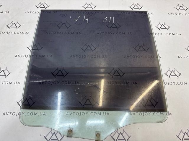 Скло заднє праве MR436982 MITSUBISHI