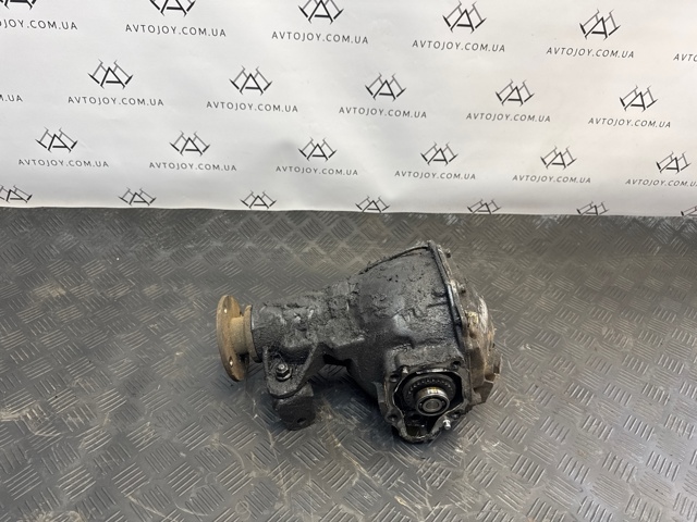 Редуктор колісний моста переднього MR453792 MITSUBISHI