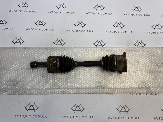 Привід передній правий MR580692 MITSUBISHI