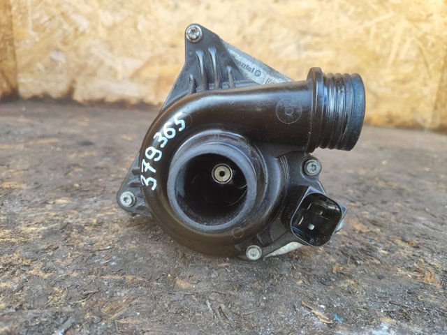 Насос охолоджуючої рідини 11515A05704 BMW