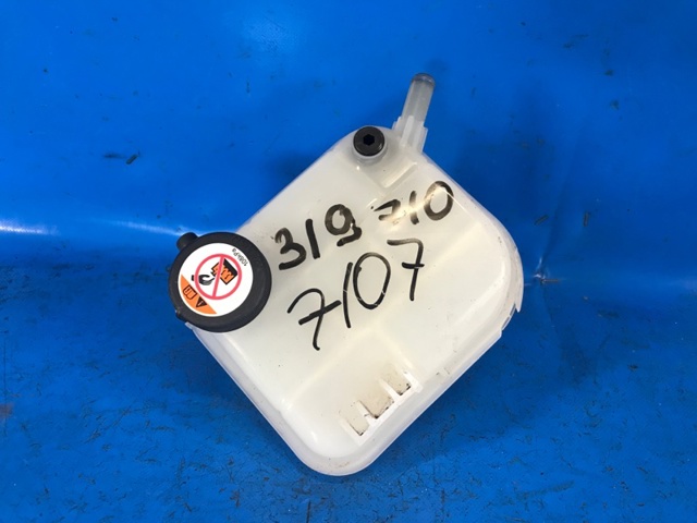 Бачок для води 164A237012 TOYOTA