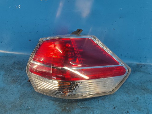 Фара задня права зовнішня 265504BA0A NISSAN