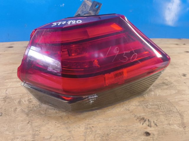 Стоп задній 265506FL0A NISSAN