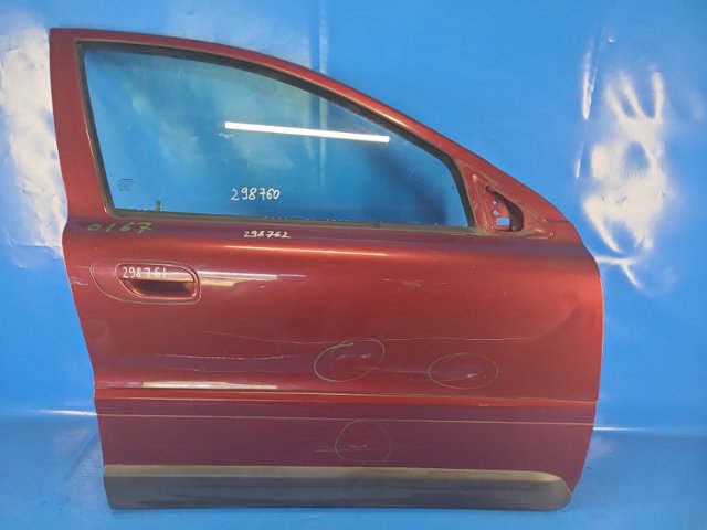 Дверка передня права 30796487 VOLVO