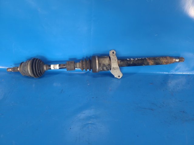 Привід передній правий 31608605466 BMW