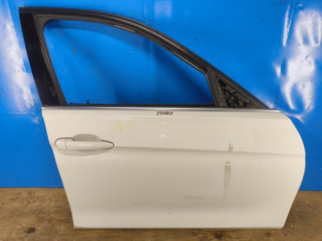 Дверка передня права 41007298566 BMW