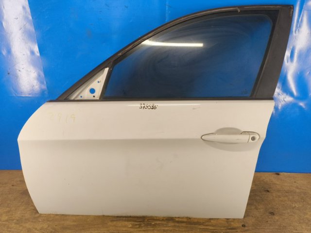 Водійські двері 41515A2A385 BMW