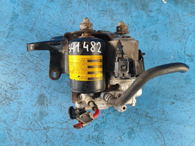 Насос АБС (ABS) головного гальмівного циліндра 4707047060 TOYOTA