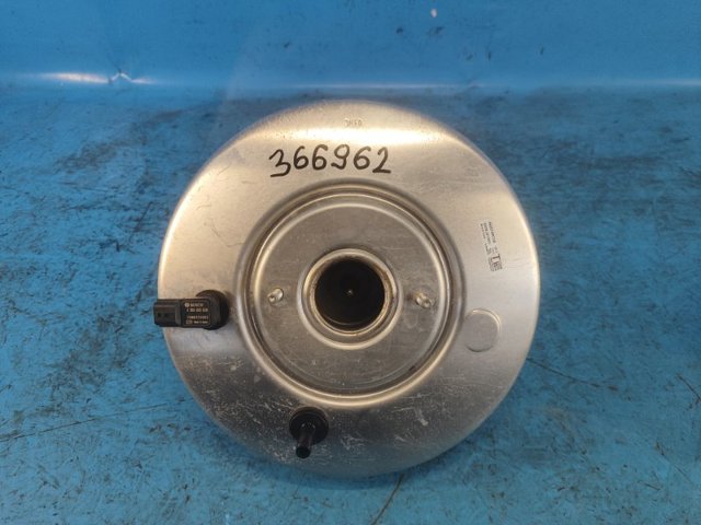 Вакуумника 472106RR0A NISSAN
