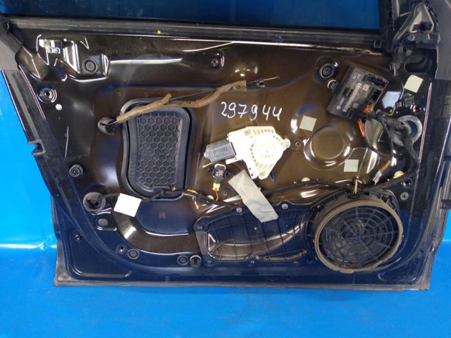 Склопідйомник з електродвигуном 4G0837461 VAG