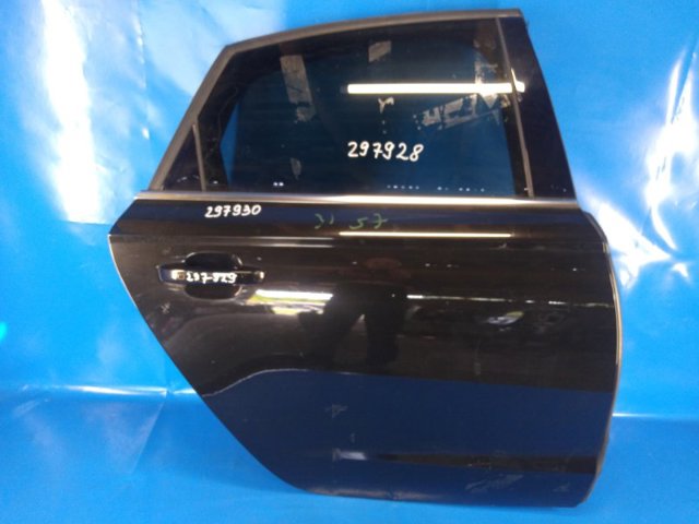 Двері задні в зборі 4G5833052 VAG