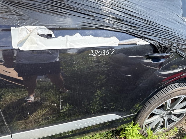 Двері задні, ліві 4M0833051E VAG