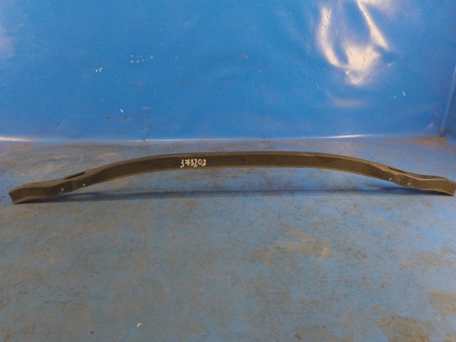 Балка бампера переднього 51117067744 BMW