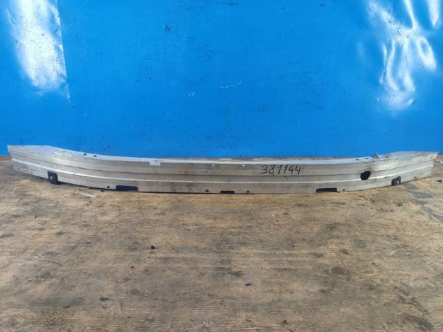 Підсилювач бампера переднього 51117200706 BMW