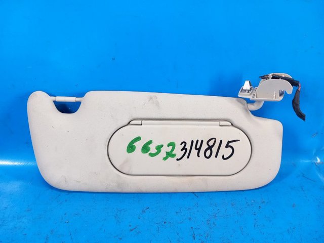 Козирок сонцезахисний 51167382108 BMW