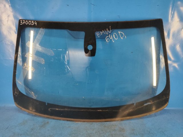 Переднє скло 51317227335 BMW