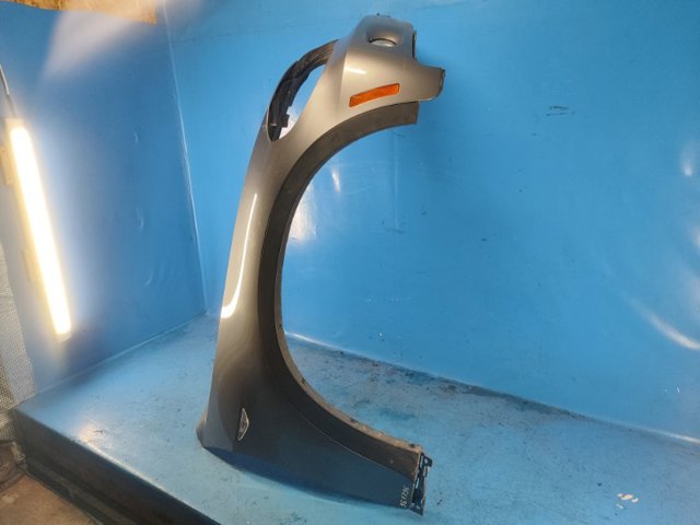 Переднє праве крило 51657178400 BMW