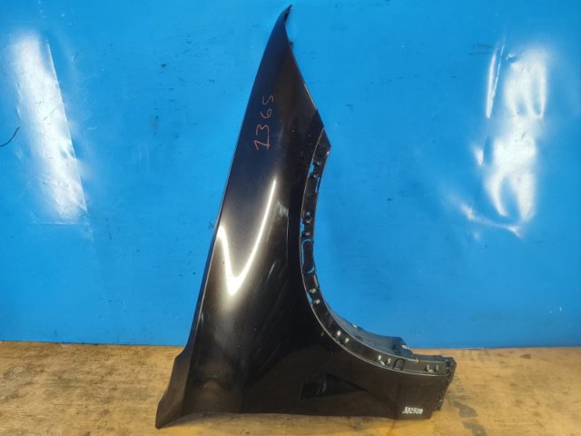 Переднє праве крило 51657373542 BMW