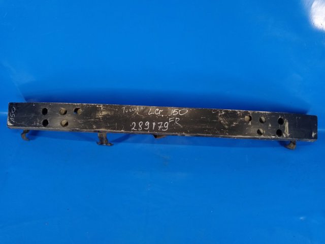 Шина бампера переднього 5202160160 TOYOTA