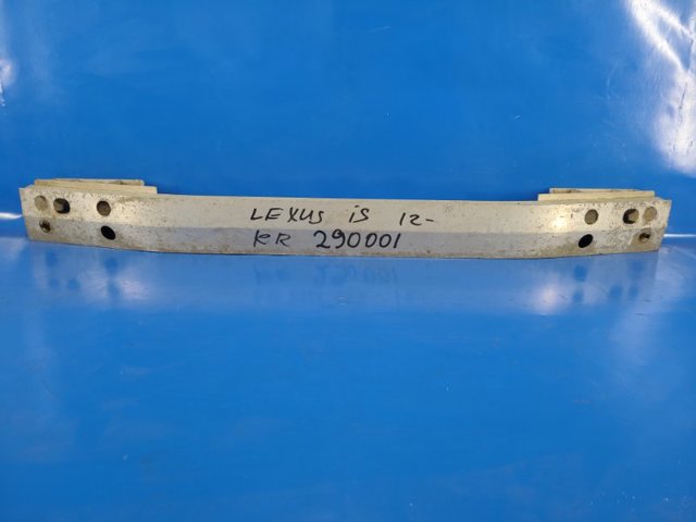 Швелер бампера 5202353030 TOYOTA