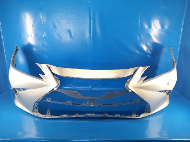 Буфер (бампер) передній 5211906J00 TOYOTA