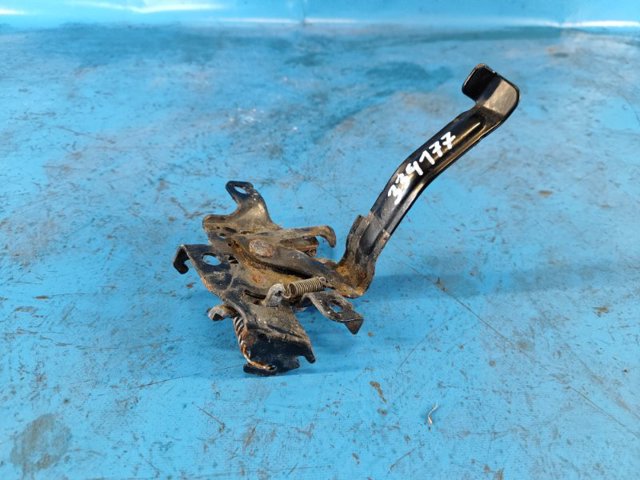 Замок капота 5351047111 TOYOTA