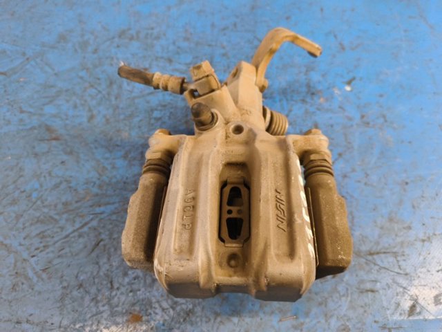 Супорт гальмівного, заднього 5540157L00999 SUZUKI