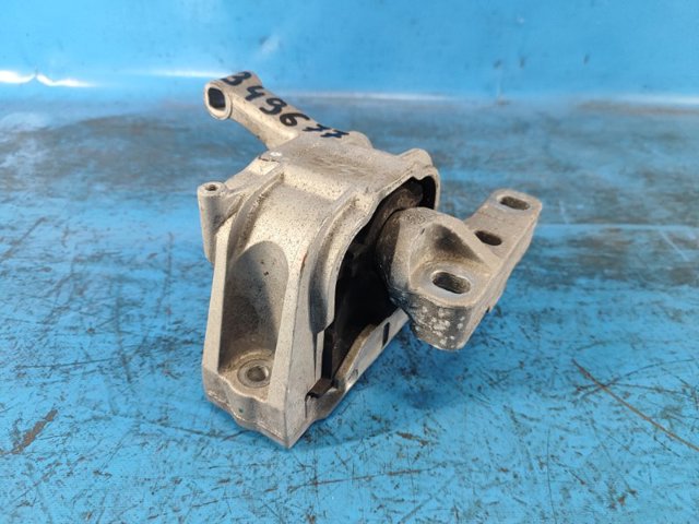 Права опора двигуна 5N0199262K VAG