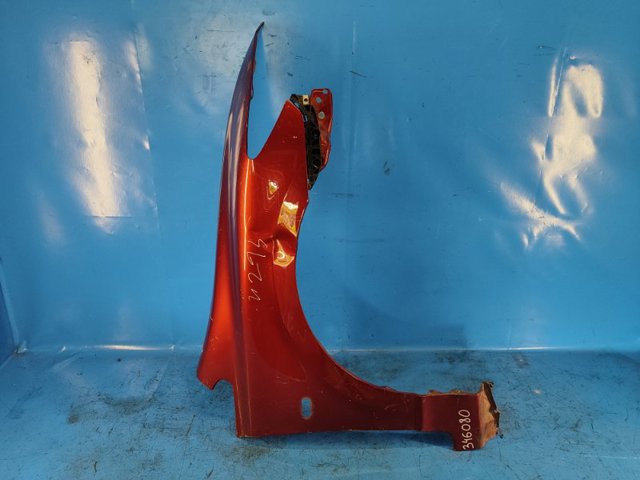 Переднє праве крило 60211SNBJ00ZZ HONDA